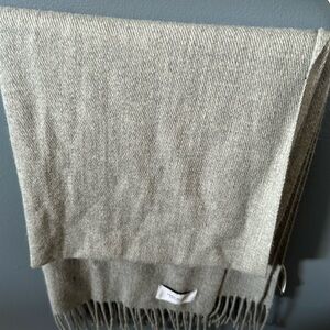 Gray scarf